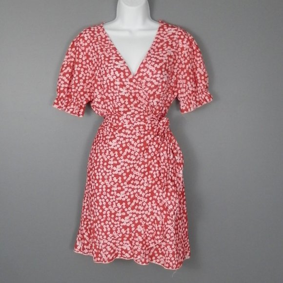 Relipop Dresses & Skirts - Relipop Red Floral Print Short Wrap Dress